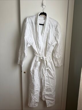 Victoria's Secret Gold Label White Cotton Robe